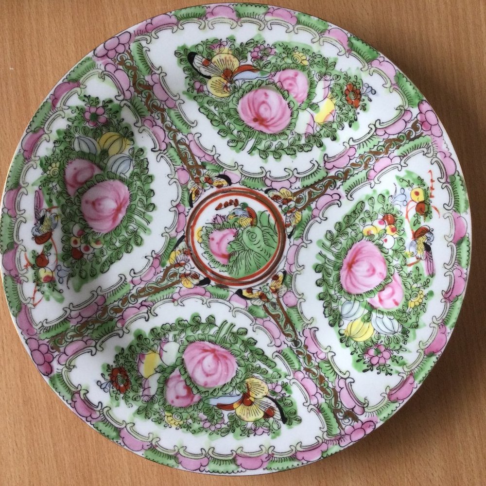 Chinese porcelain Canton hand painted in Macau 10.25" marked